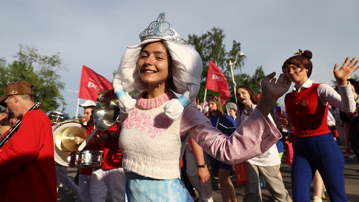 Star concerts, amazing meetings and grand processions: what the RUSSIA EXPO was like