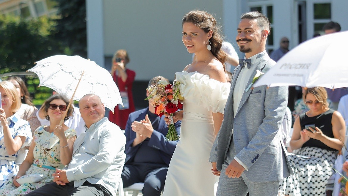 RUSSIA EXPO guide got married on the Day of Family, Love and Fidelity at the Exposition