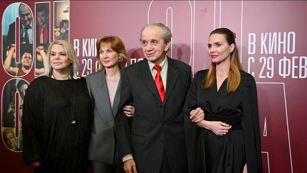 Burunov, Steblov, Bondarchuk: premiere of the movie "Him+Her" at the RUSSIA EXPO