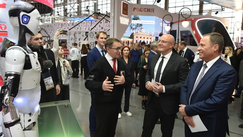 Russian Deputy Prime Minister Dmitry Chernyshenko praised the Perm region stand at the RUSSIA EXPO