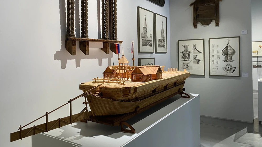 The wooden vessel Belyana: a giant of river expanses at "The Birth of Scale" exposition