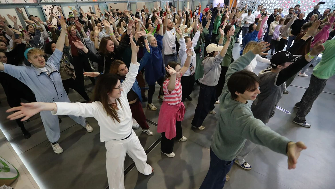 Welcome to the dance flash mob "Beautiful Far Away" on May 4!