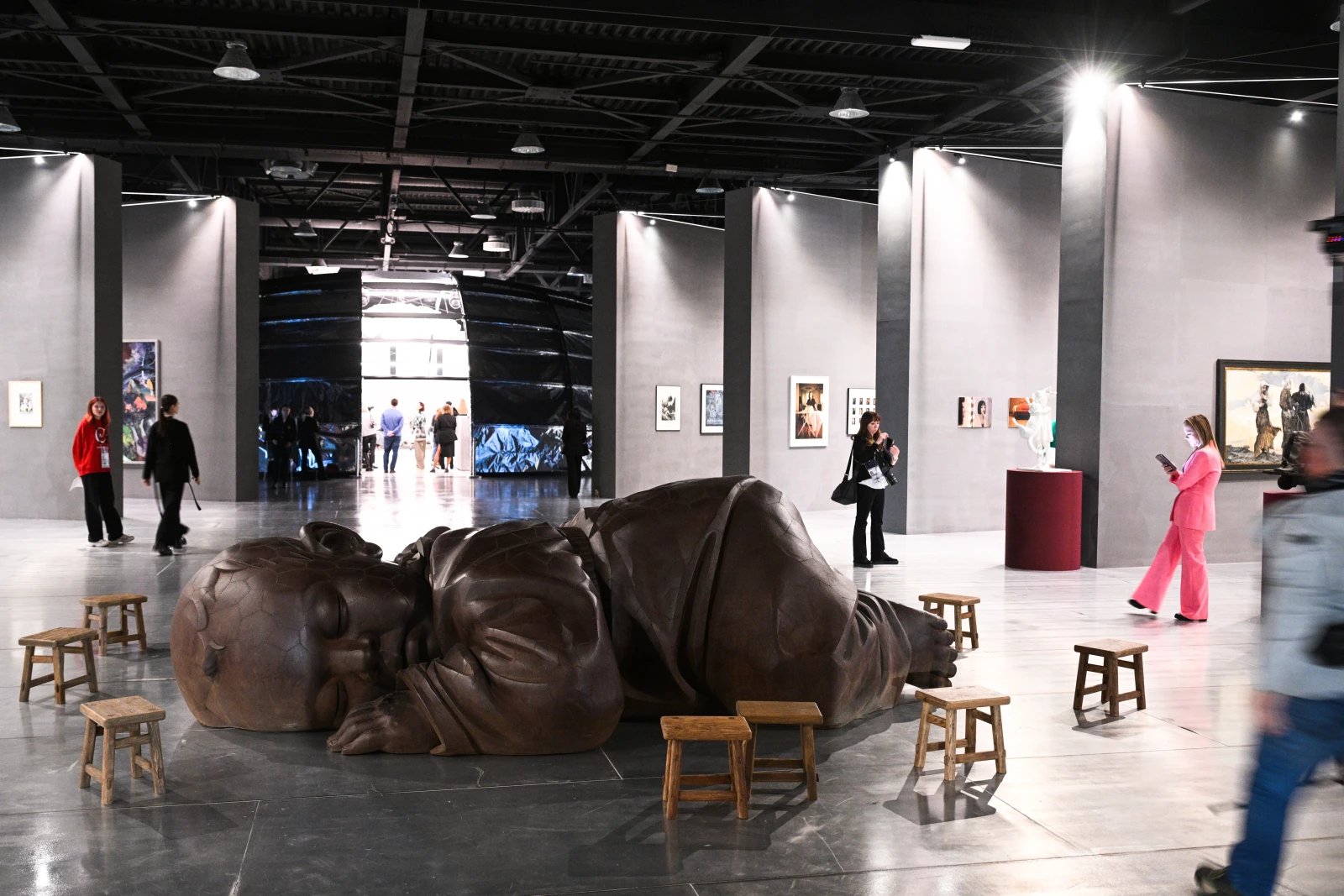 Not just art, but food for thought: guest impressions of the art exposition at the National Centre RUSSIA