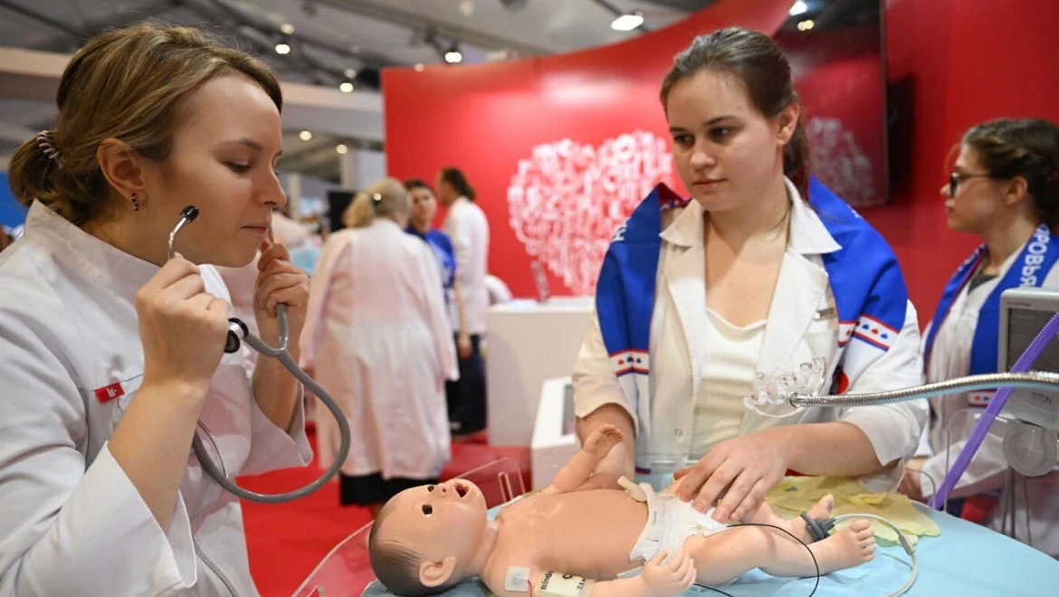 Remove appendix and start the heart - useful skills from the Ministry of Health at the RUSSIA EXPO