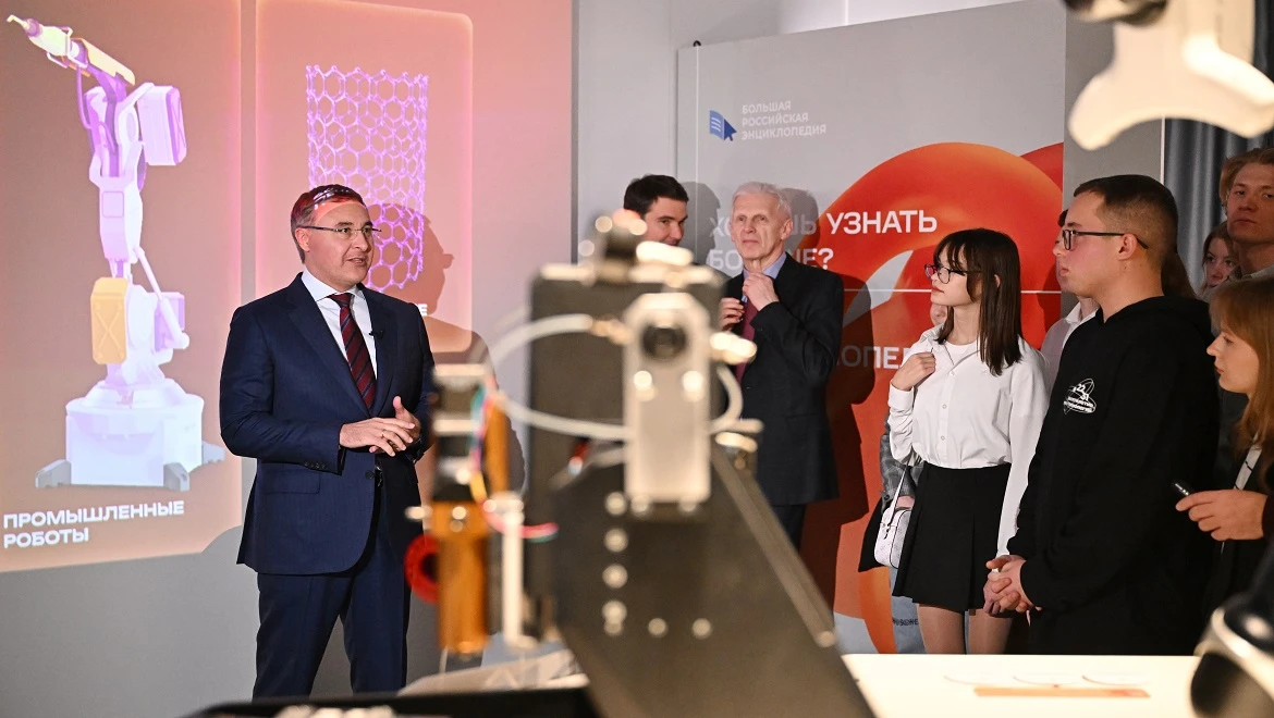Choose a scientific career and examine the Arctic bus: the exposition of the Ministry of Science and Higher Education has been updated