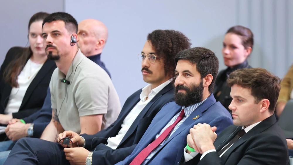 Russia as an example of sovereignty and a state model: journalists and bloggers discussed the multipolar world at the National Centre RUSSIA