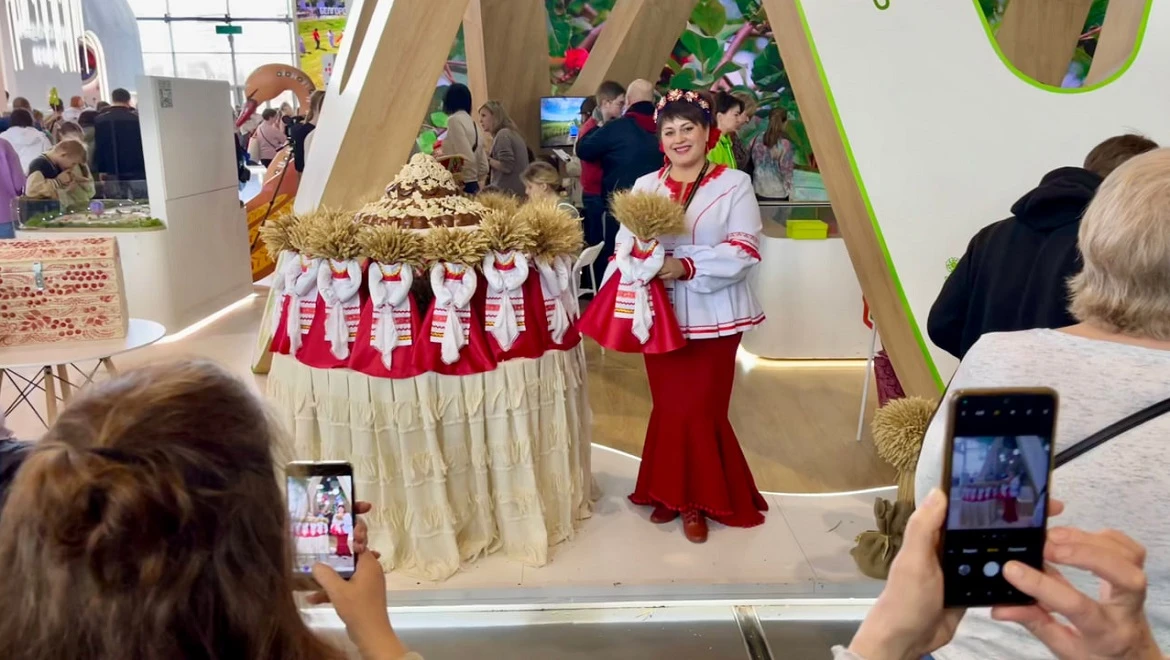 A land of bread and sugar: the Dobrinsky district was presented at the RUSSIA EXPO