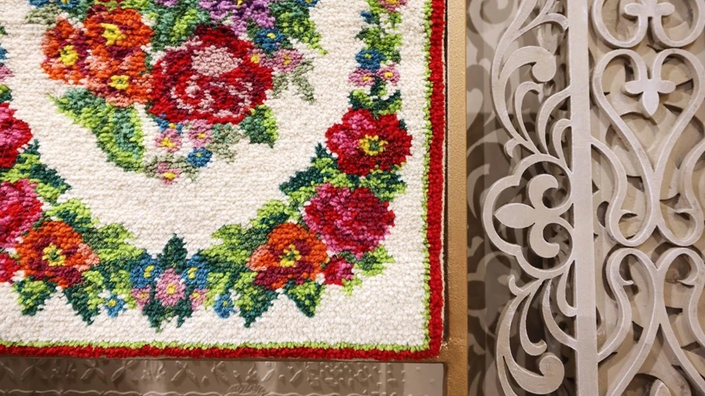 Siberian carpets at the Department Store of the National Centre RUSSIA — traditions of craftsmanship in every pattern