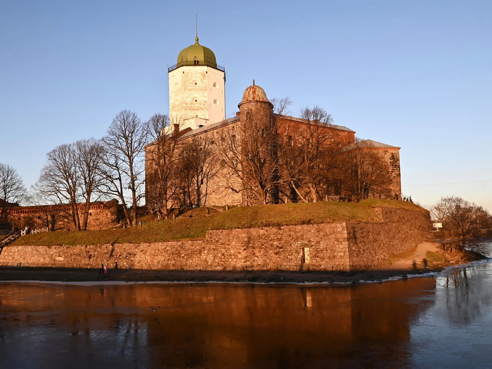 A&nbsp;layout of&nbsp;the castle in&nbsp;Leningrad region can be&nbsp;assembled at&nbsp;RUSSIA EXPO