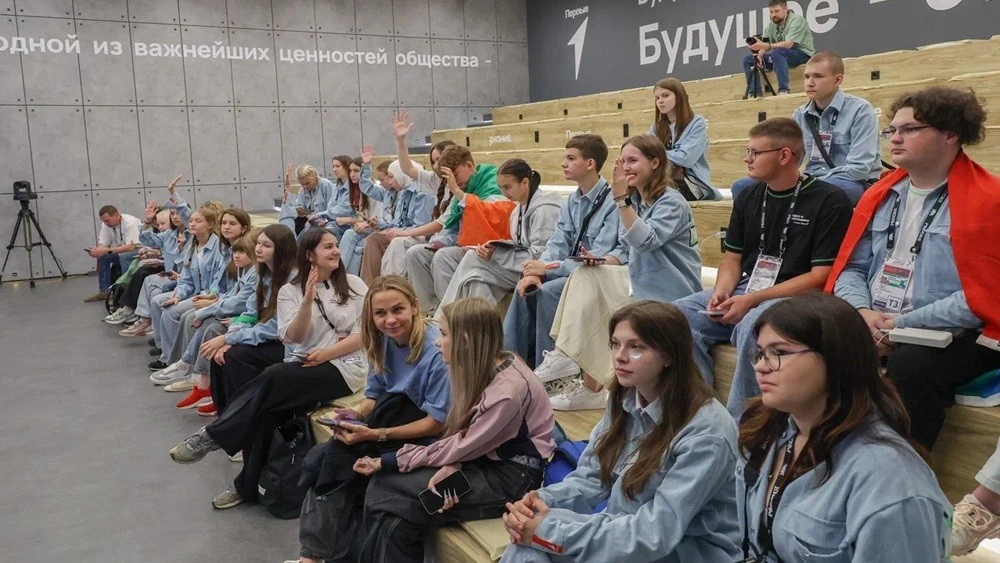 Clear schedule, no overtime: Gen Z shared with the National Centre RUSSIA their criteria for choosing work
