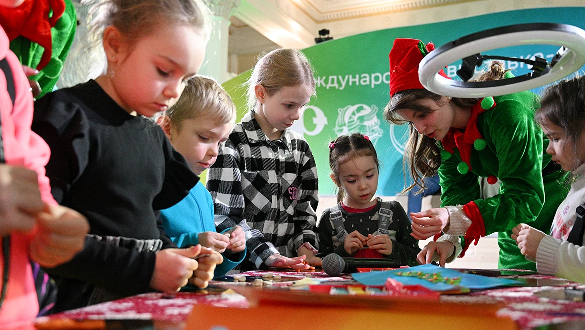 Russian winter and scientific Yolka: vacations at the RUSSIA EXPO