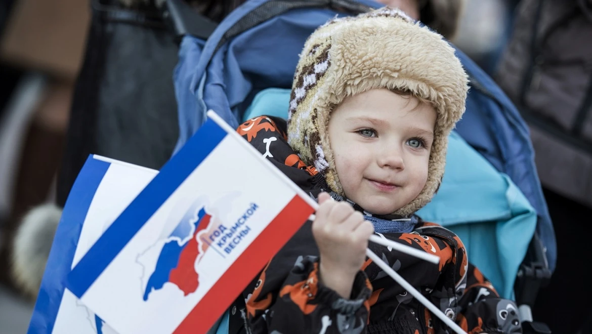 Breast jewelryIn Russia, spring begins in Crimea: the RUSSIA EXPO is preparing for the tenth anniversary of reunification