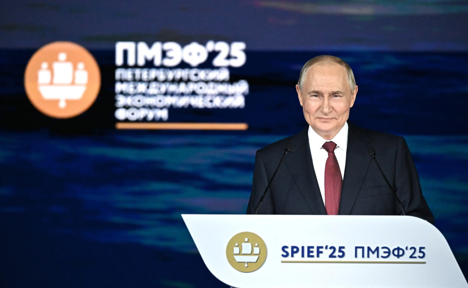 Vladimir Putin: the Open Dialogue is a step towards shaping a new global growth model