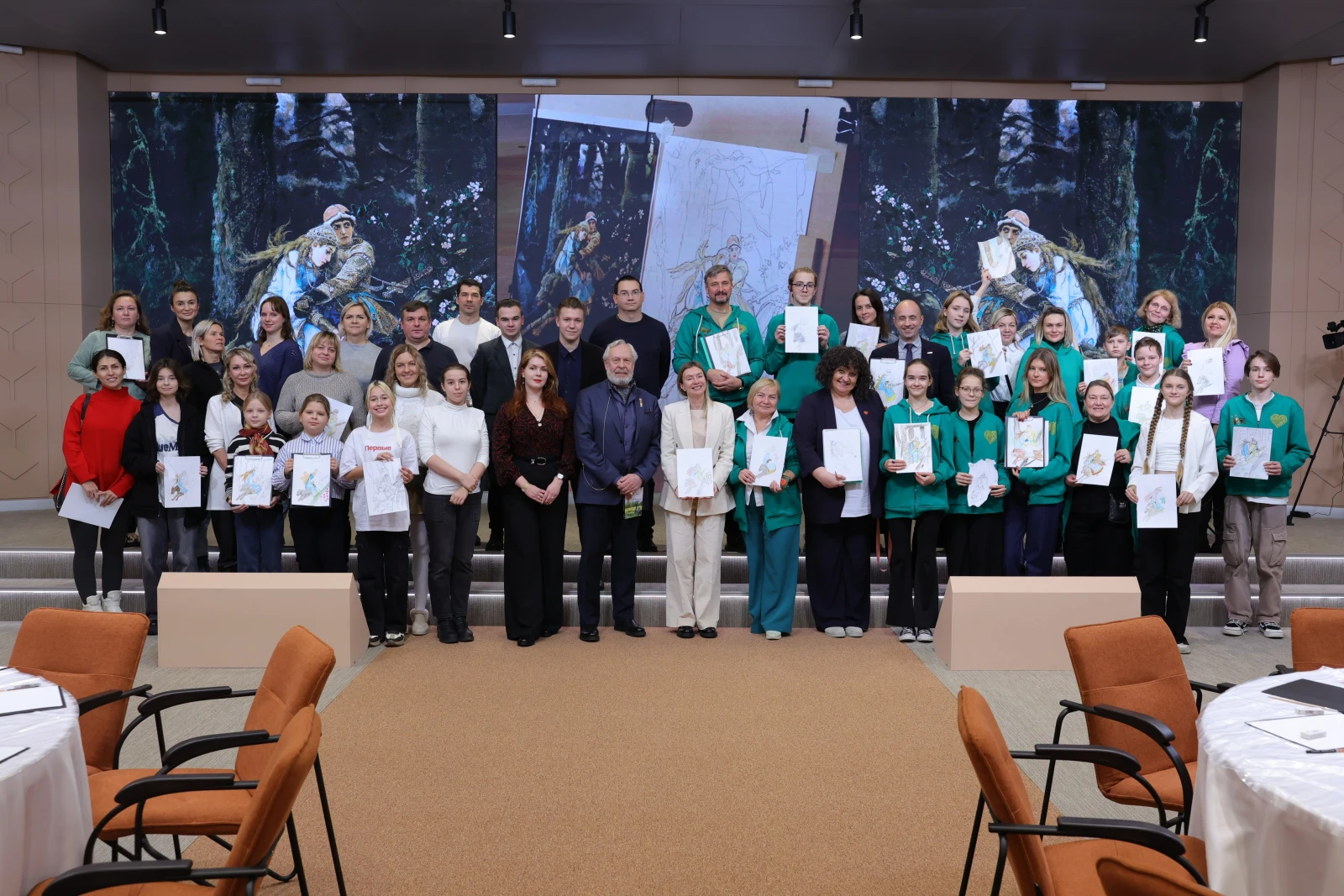 A family workshop "Paint Like Vasnetsov" was held at the National Centre RUSSIA