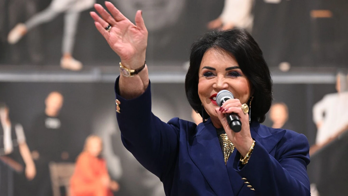 Nadezhda Babkina performed at the RUSSIA EXPO