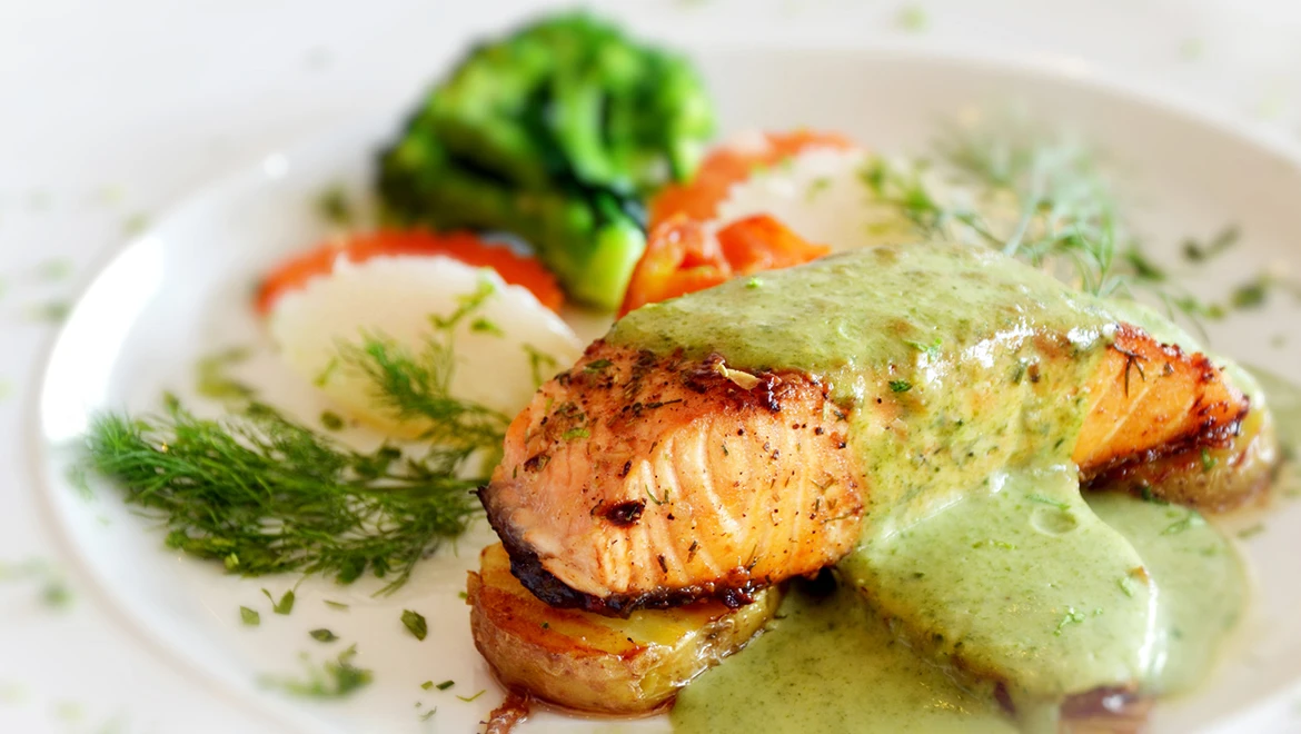 Stroganina and pike: May 25, fish week in the House of Russian Cuisine