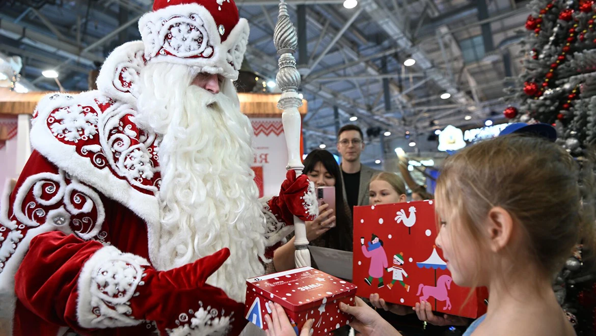 The chief Ded Moroz of the country received letters from the residents of the Moscow region