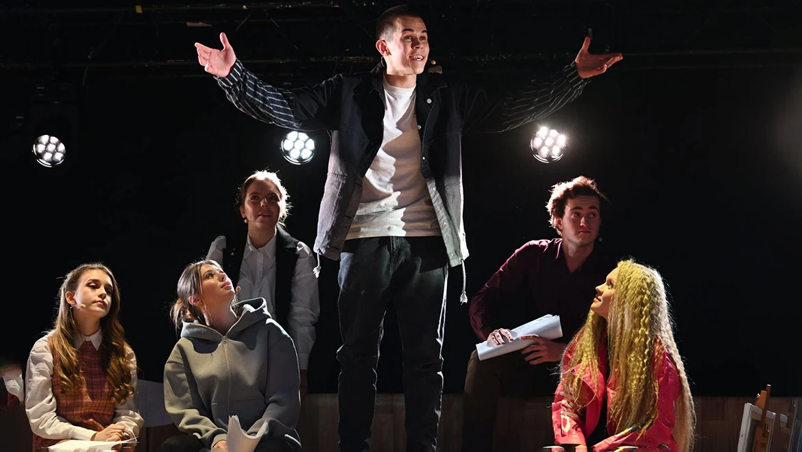 Life as a script: real plays will be staged based on the stories of 12 Russians