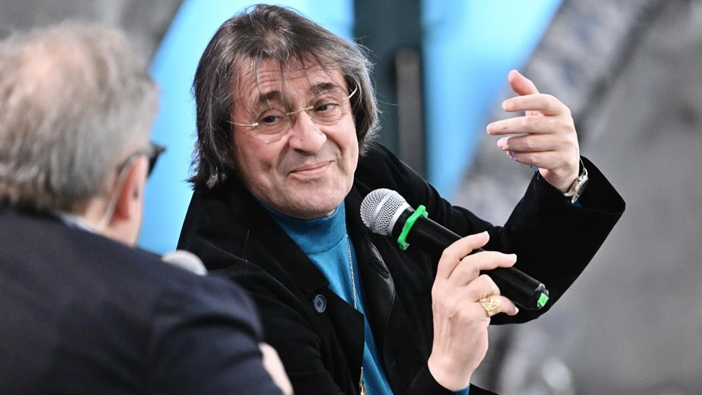 Yuri Bashmet took part in the "Inventing the Future" Symposium