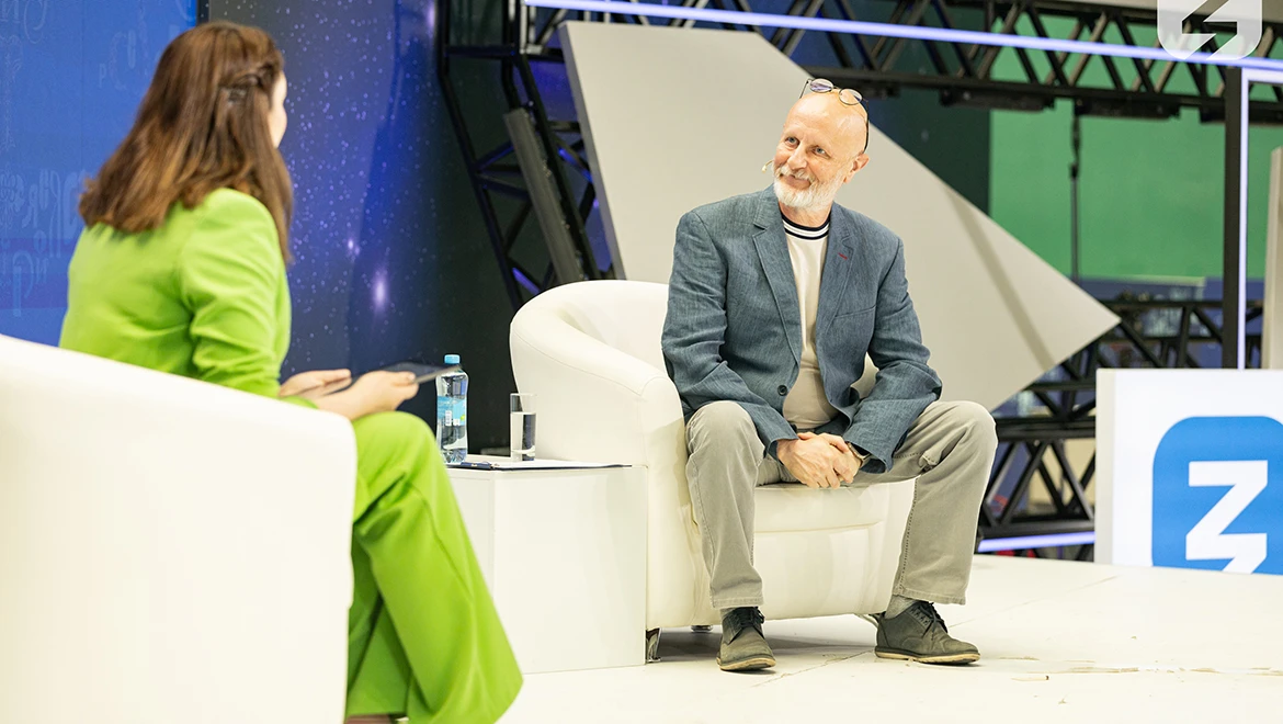 Humor is a sign of intelligence: Dmitry "Goblin" Puchkov meets with guests of the RUSSIA EXPO