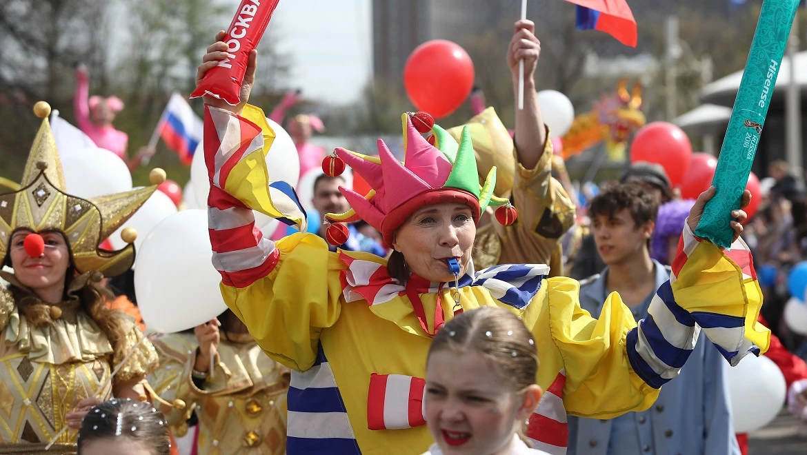 Procession of Dreamers and house concert with musician: Children's Day at the RUSSIA EXPO