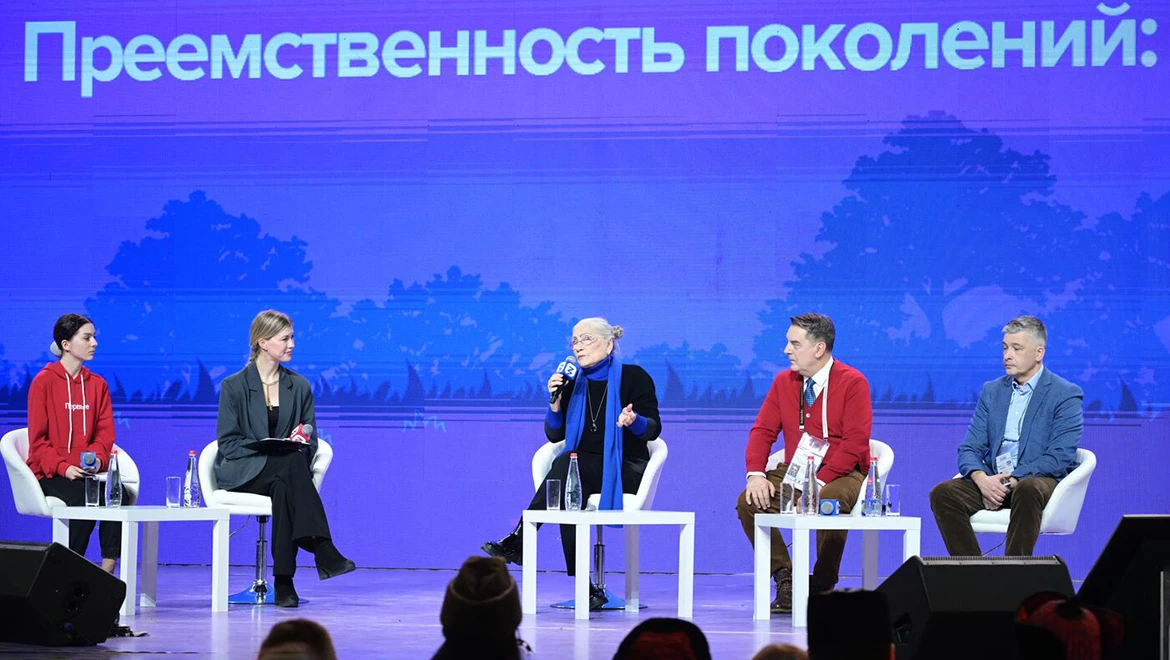 Touch the legend: RUSSIA EXPO hosted a meeting with descendants of great military leaders