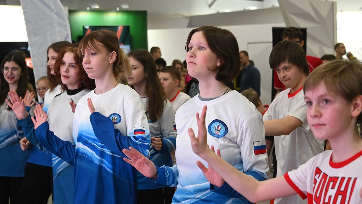 Exercise with a champion, a concert by the "Kalinka" ensemble and a dance flash mob. Things to see at the RUSSIA EXPO on April 27