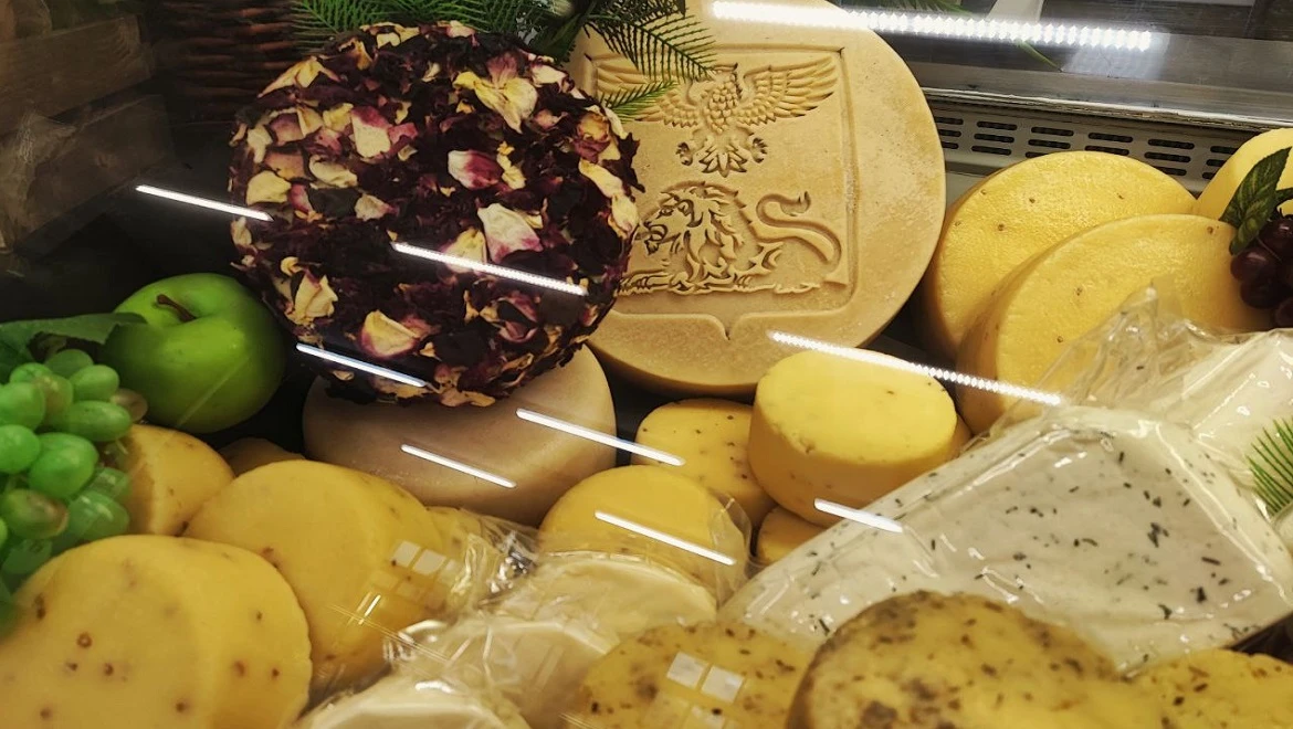 Malevich's secrets, red salmon yukola and amazing author's chocolate - Christmas fair at the RUSSIA EXPO