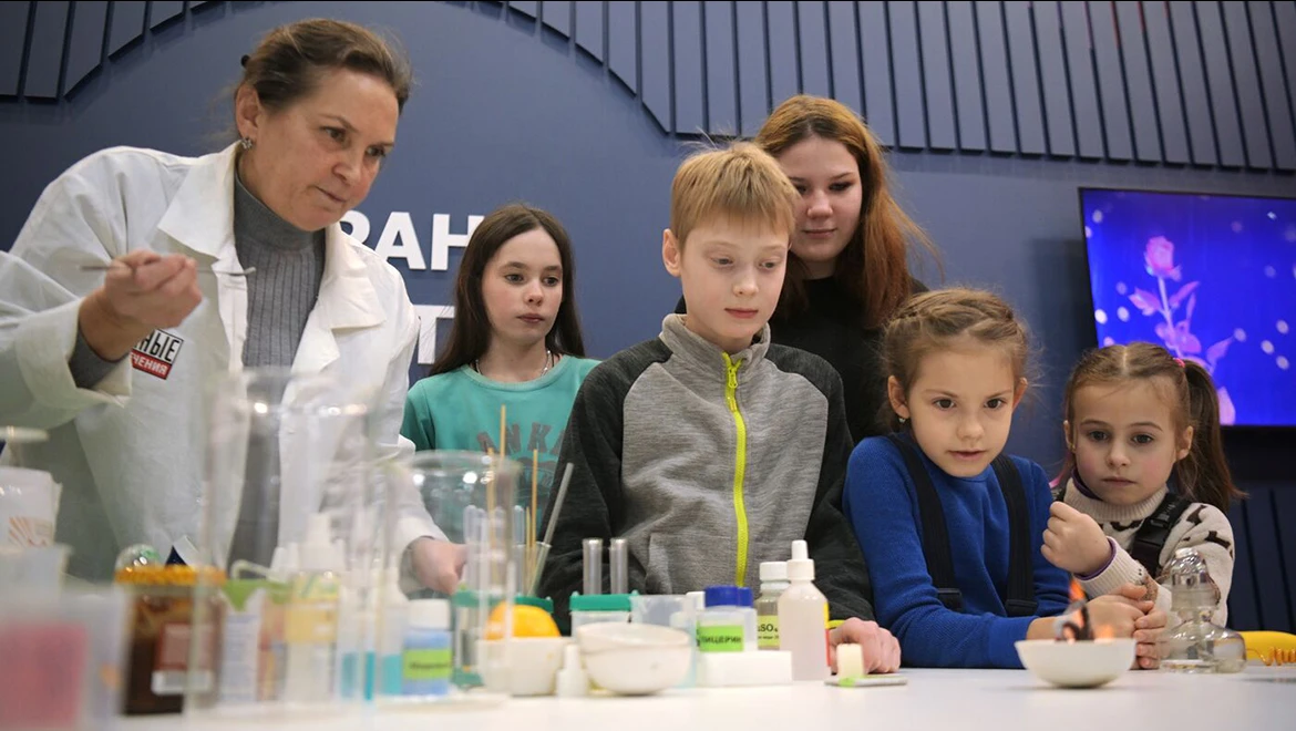 Save a life, play giant Jenga and visit a science lab: things to do on Wednesday at the RUSSIA EXPO