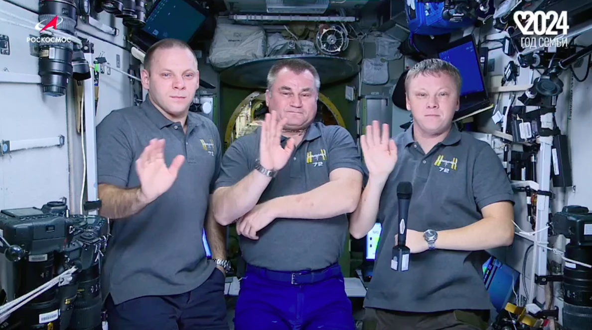 Russian cosmonauts congratulated women on Mother’s Day from aboard the ISS