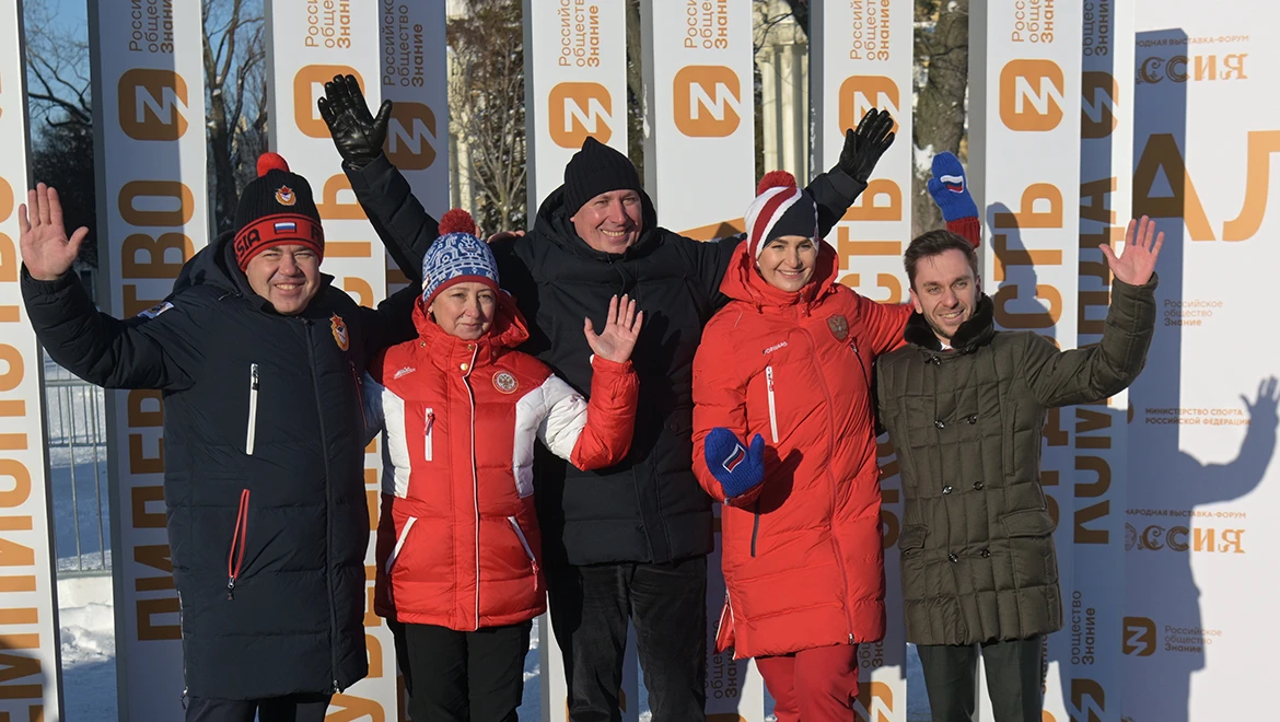 Alley of Glory exposition dedicated to shooting sports and fencing was opened at the RUSSIA EXPO