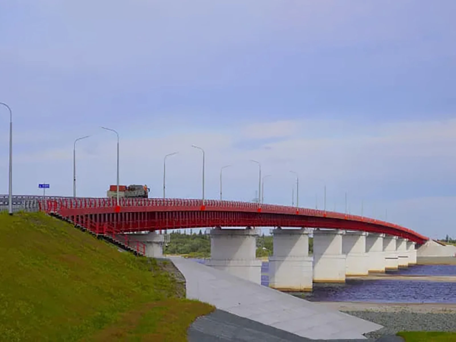 The Purovsky Bridge was included in the list of the most significant objects in Russia