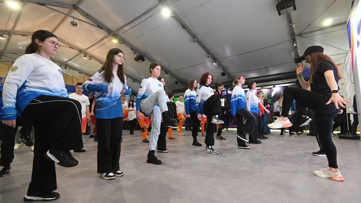 Wellness gymnastics, a singing masterclass and board games: start the week off right at the RUSSIA EXPO