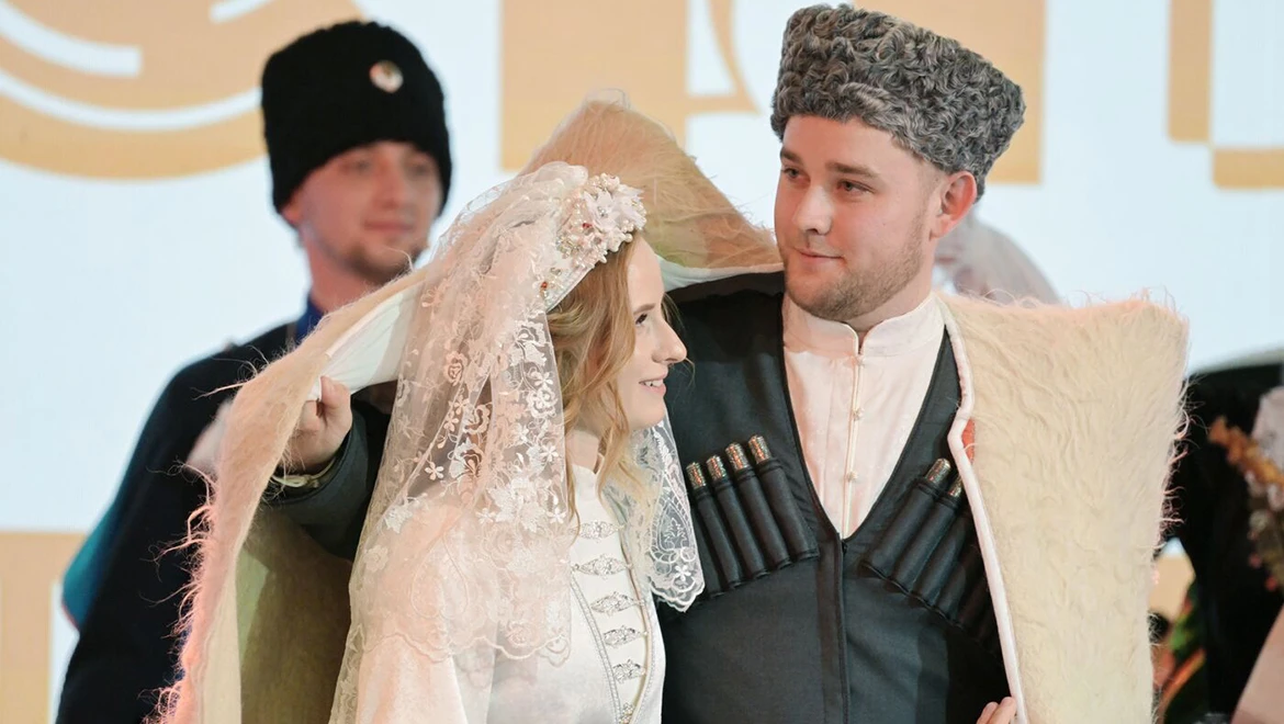 "Lyubo!" — a wedding according to the old Cossack customs was held at the RUSSIA EXPO