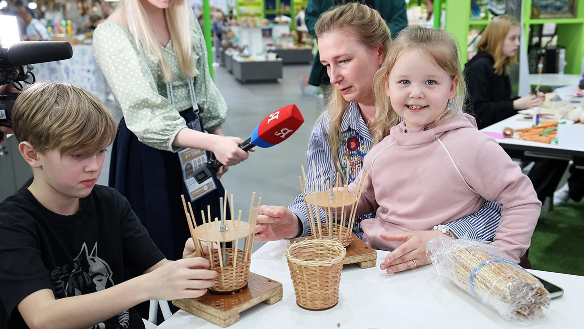 Easter decorations: a festive masterclass was held in the RUSSIA EXPO Department Store