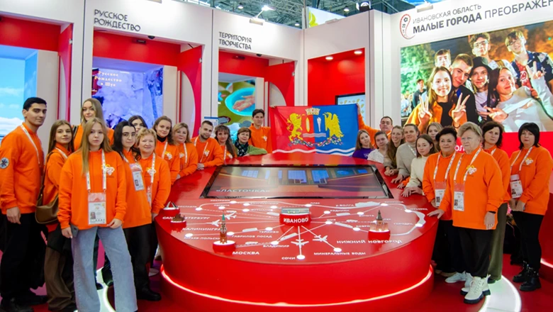 To see the beauty of the native land: Ivanovo volunteers at the RUSSIA EXPO