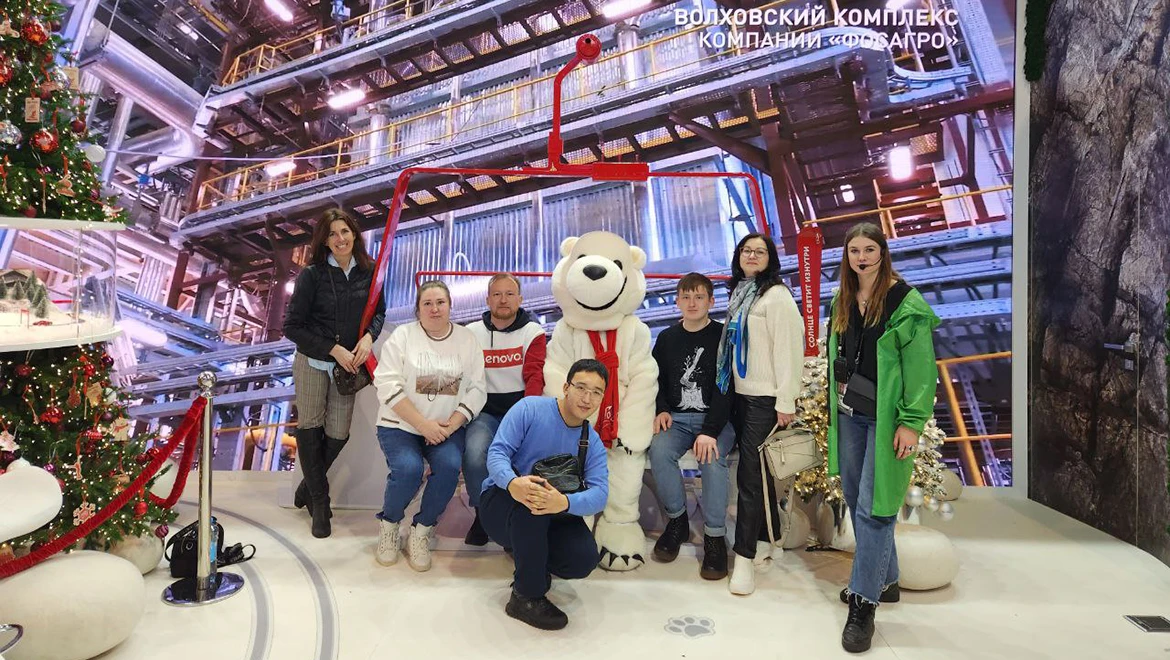Touring all of RUSSIA: how guides work at the Exposition