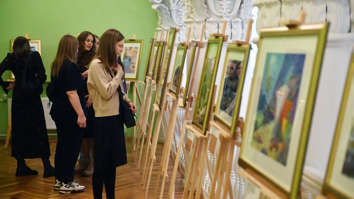 RUSSIA EXPO showed how children saw the future a hundred years ago and how they see it today