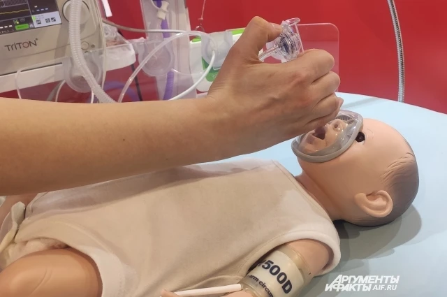 Deliver a baby, save a life. At VDNH you can try yourself as a doctor