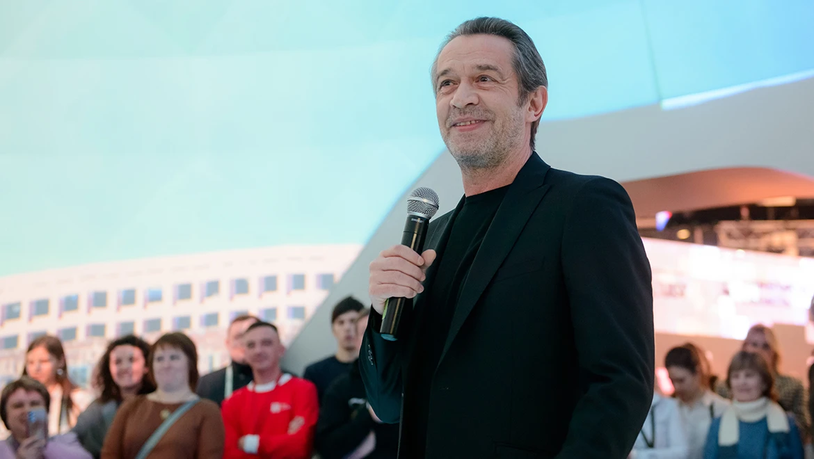 "For any victory you need an attack": Vladimir Mashkov told how he copes with difficulties