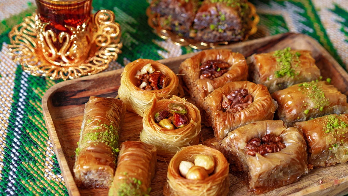 Ossetian pies, Crimean baklava, Saratov kalach - masterclasses and tastings at the House of Russian Cuisine