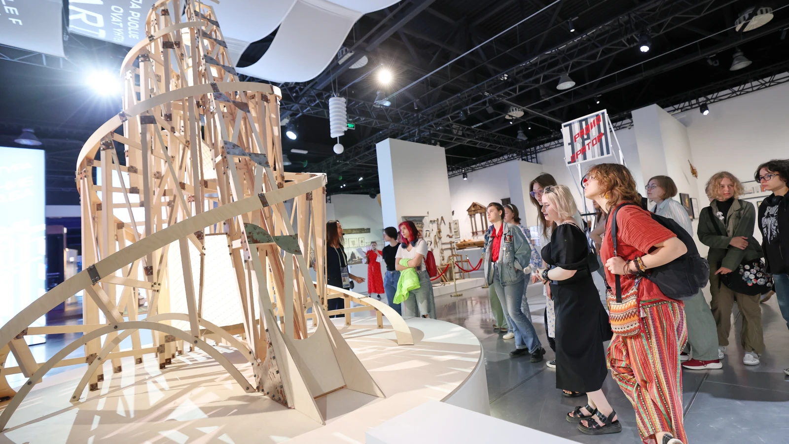 Inspiration, useful knowledge and dialogue: students from Moscow Publishing and Printing College visited the National Centre RUSSIA