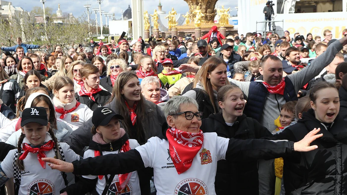 The record for the largest mass exercise in the country was set at the RUSSIA EXPO