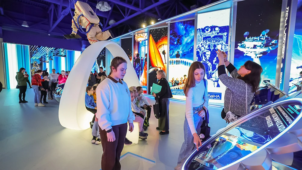 Traditions and modernity: tours in the National Centre RUSSIA