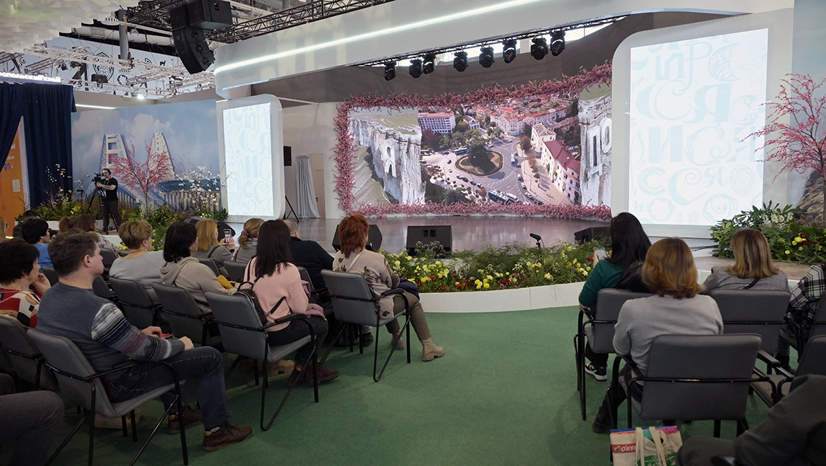 Youth projects of the Urals Federal District were presented at the Exposition