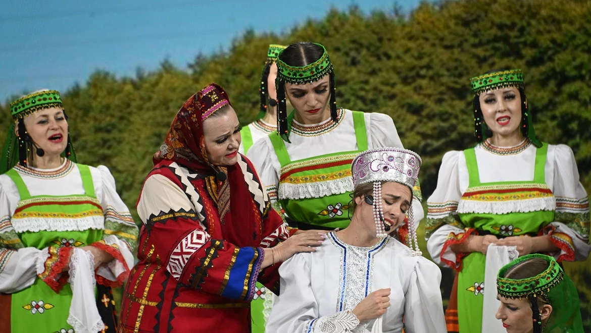 Incredible energy and special chants - Tambov wedding took place at the RUSSIA EXPO