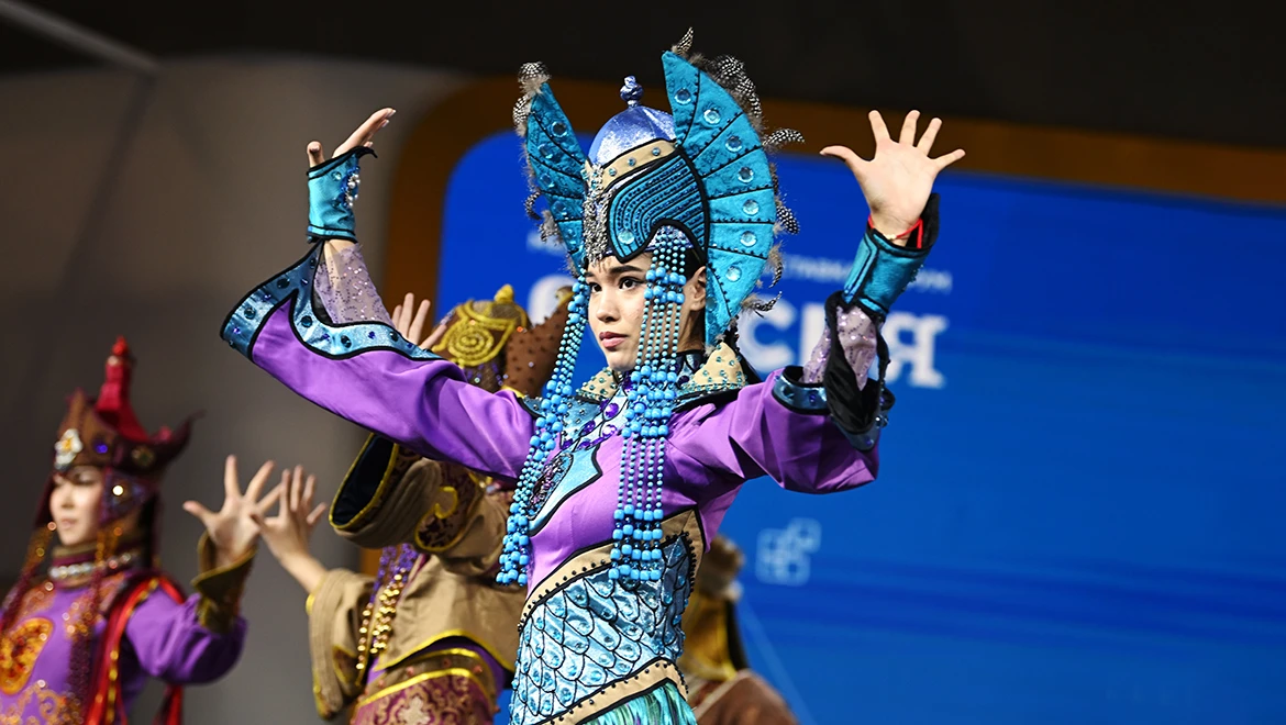 Get acquainted with Tuvan culture, listen to jazz and learn to dance the quadrille. Things to do at the RUSSIA EXPO on May 22