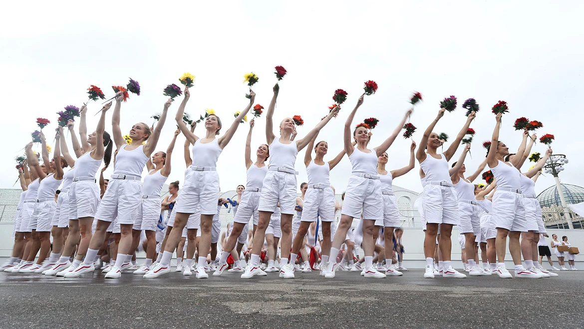 Soviet physical culture parade was reenacted at the RUSSIA EXPO