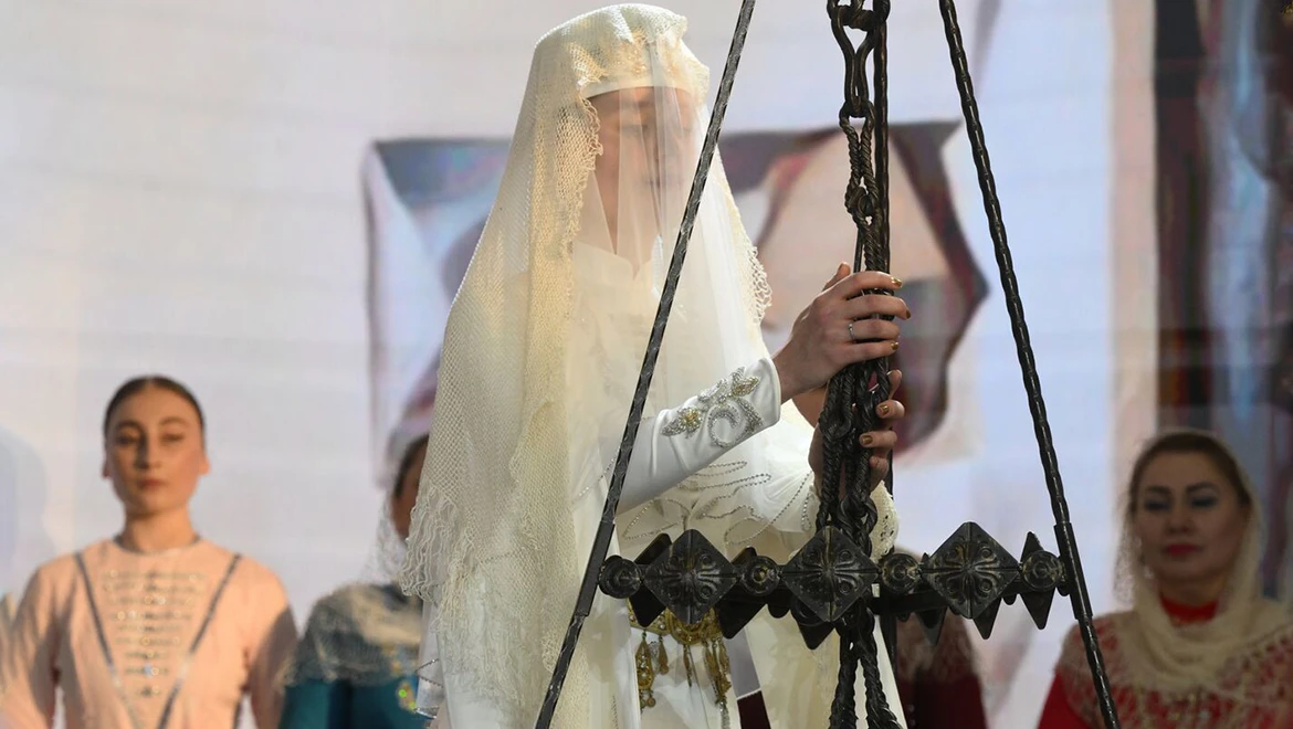 Prayer of elders and rituals with chain over the hearth: Ossetian wedding at the RUSSIA EXPO
