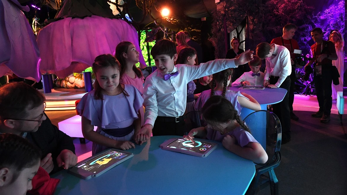 Choose a name for a bison and send a postcard from the Arctic: recreation for the whole family in Prirodograd
